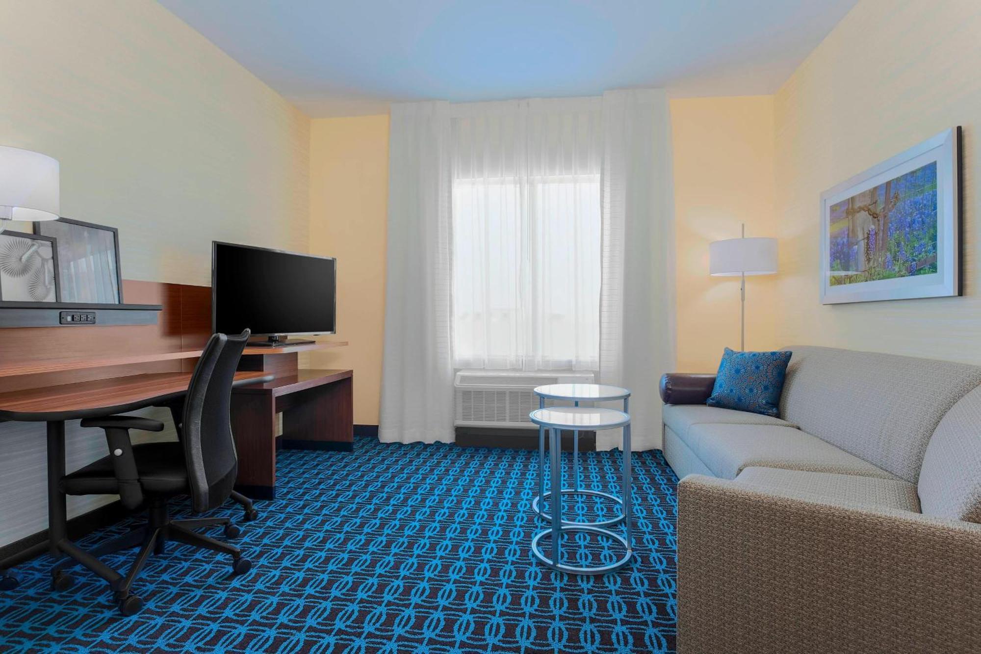 Fairfield Inn & Suites By Marriott Decatur At Decatur Conference Center Екстериор снимка