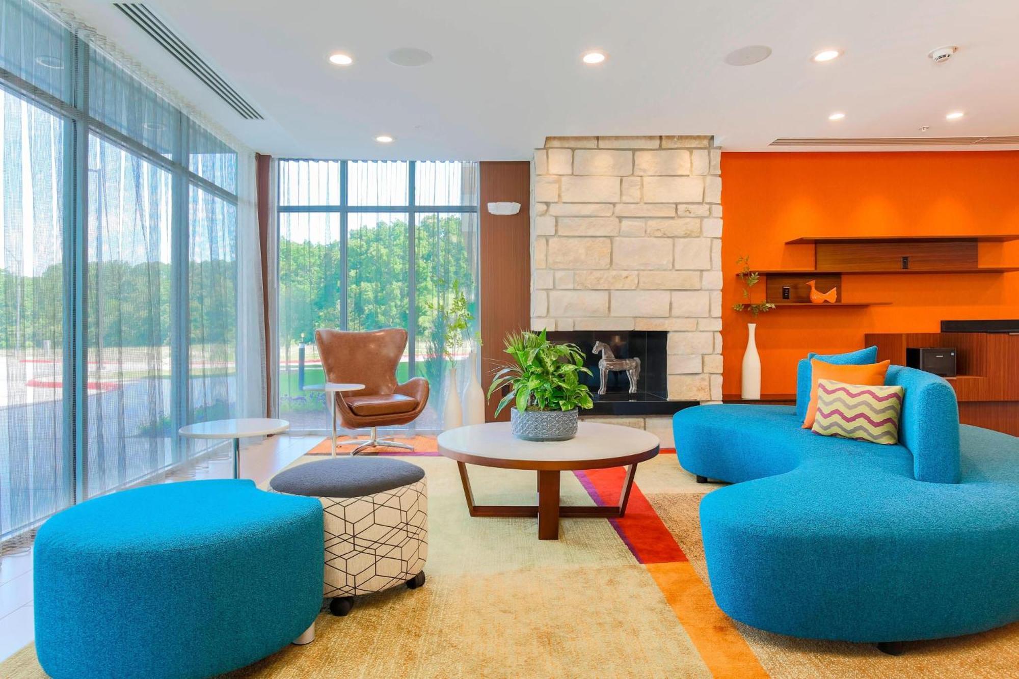 Fairfield Inn & Suites By Marriott Decatur At Decatur Conference Center Екстериор снимка